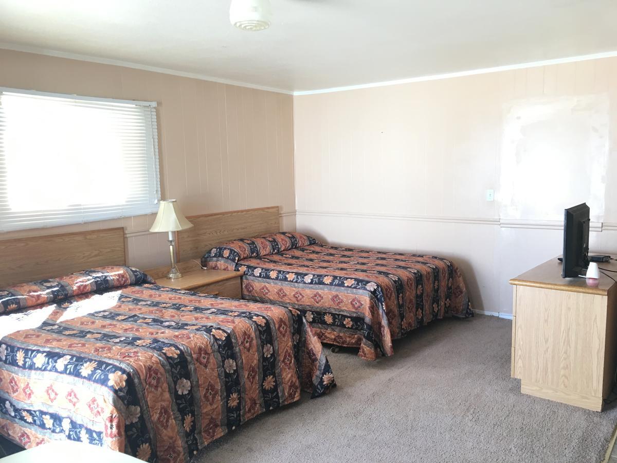Bluebird Motel Innisfail Екстериор снимка